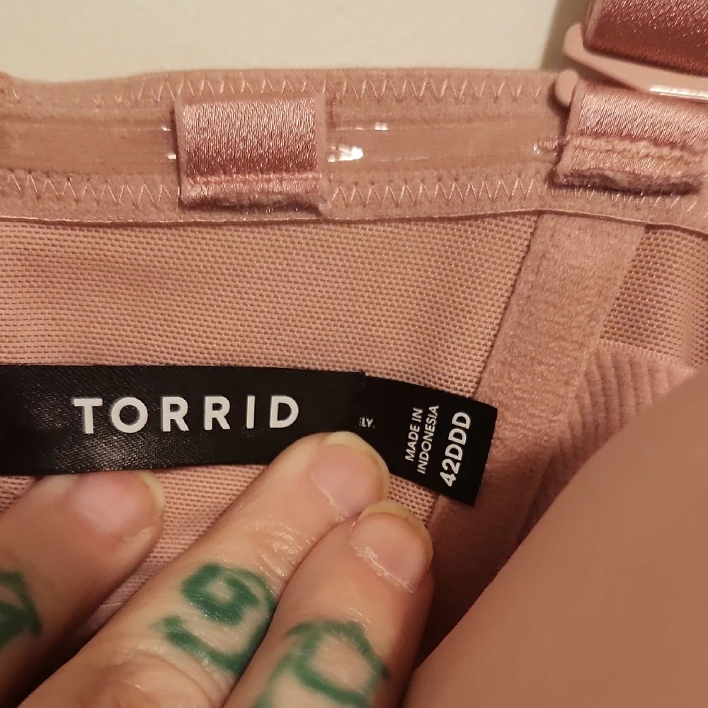 🔥☆SOLD☆Torrid Push Up Multiway 360° Back Smoothing Tech Lace Strapless Bra - Picture 2 of 3